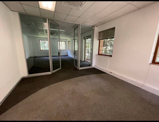 331M² OFFICE TO LET IN PARKTOWN
